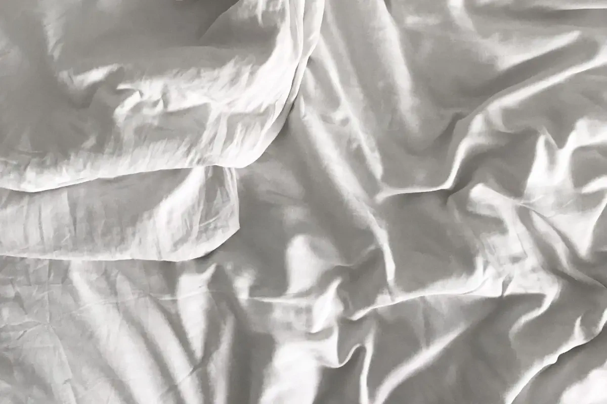 Få bedre nattesøvn og restitution med en kugledyne - 3 grunde til du bliver glad for den